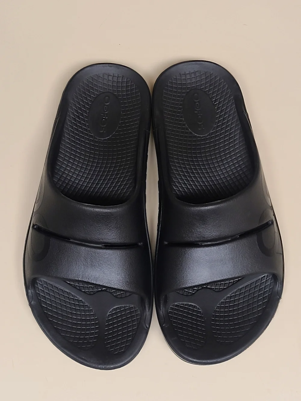 Oofos OOahh Sport Recovery Slide size 10 - Picture 4 of 10